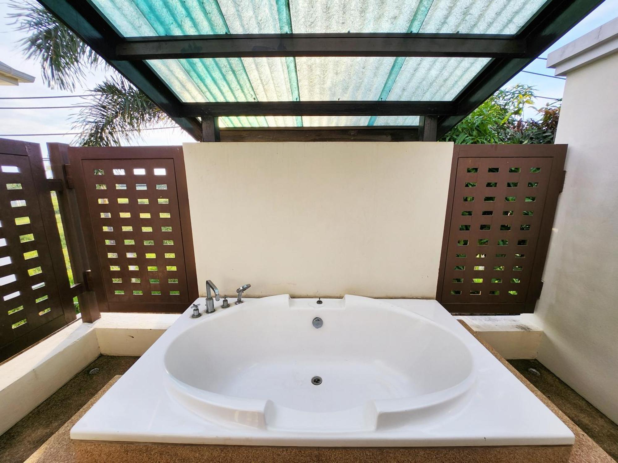 ปุณณภา พูล วิลล่า พัทยา Punnapha Pool Villa Pattaya Jomtien Exterior foto